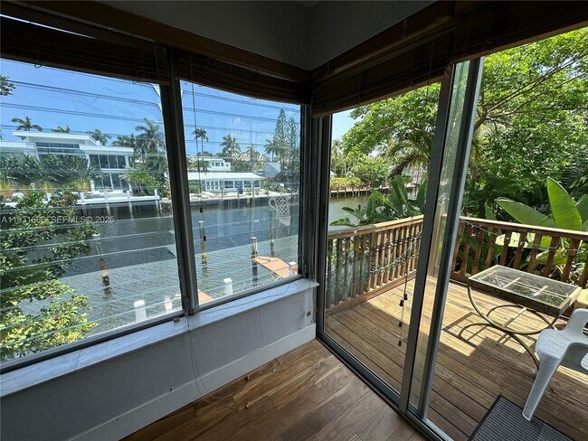 Building Photo - 90 Isle of Venice Dr