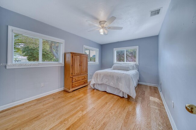 Building Photo - 13400 SW 78th Ct