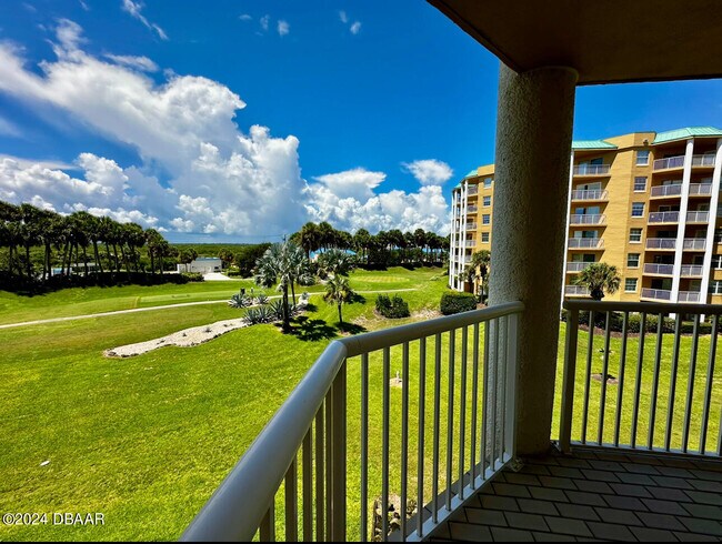 Building Photo - 4670 Links Village Dr