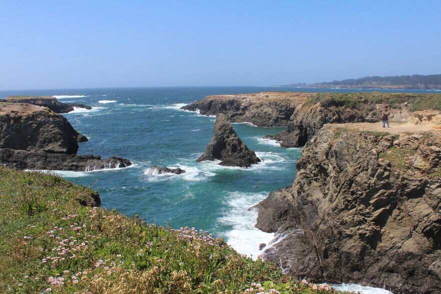 Headlands 5 min walk from house - 10880 Palette Dr