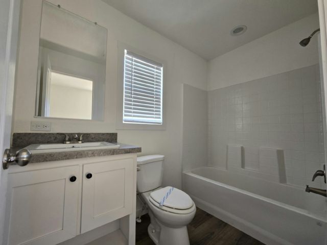 Building Photo - 3642 Boulder Hwy