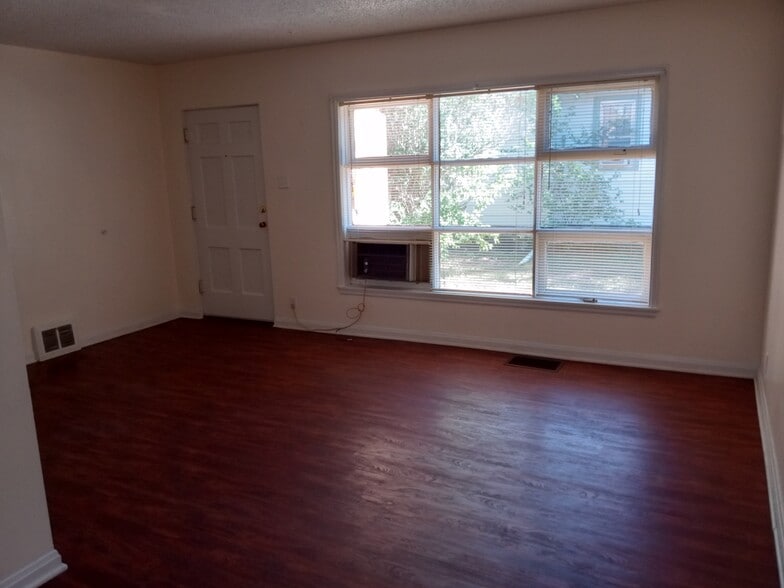 Living Room - 3050 Snyder Ave