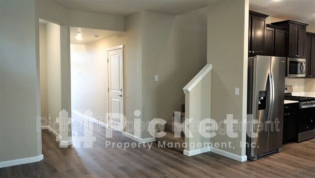 Building Photo - 4549 Bay Vista Blvd