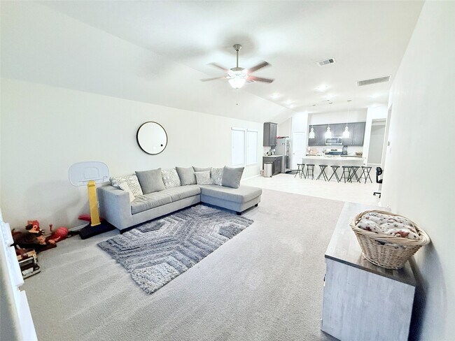 Building Photo - 8803 Oak Ivy Ln