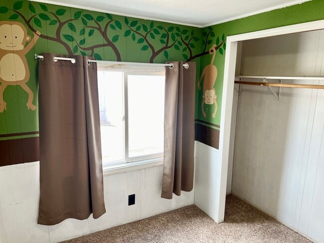 Building Photo - Southside 2 Bed Mobile Home at Southwood M...