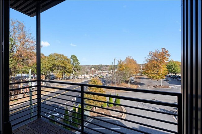 Building Photo - 1155 Custer Ave SE