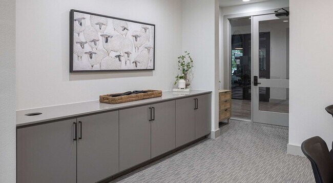 Building Photo - 10800 Hammerly Blvd