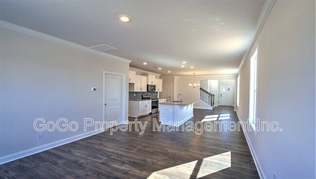 Building Photo - 208 Reynard Trl