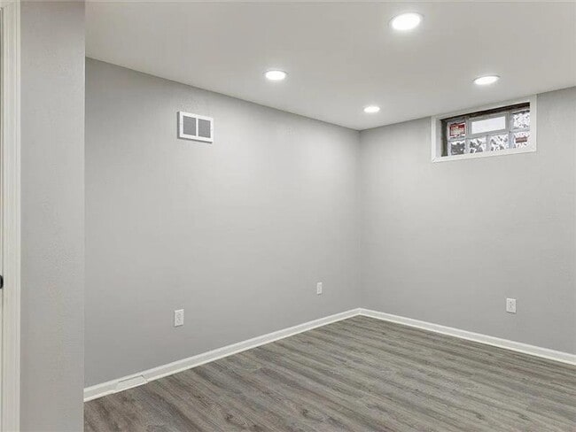 Building Photo - 3437 Southworth Ct