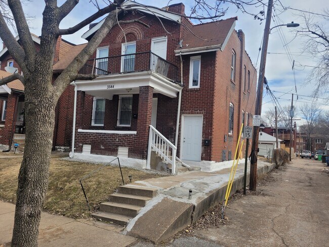 Building Photo - 3544 Michigan Ave