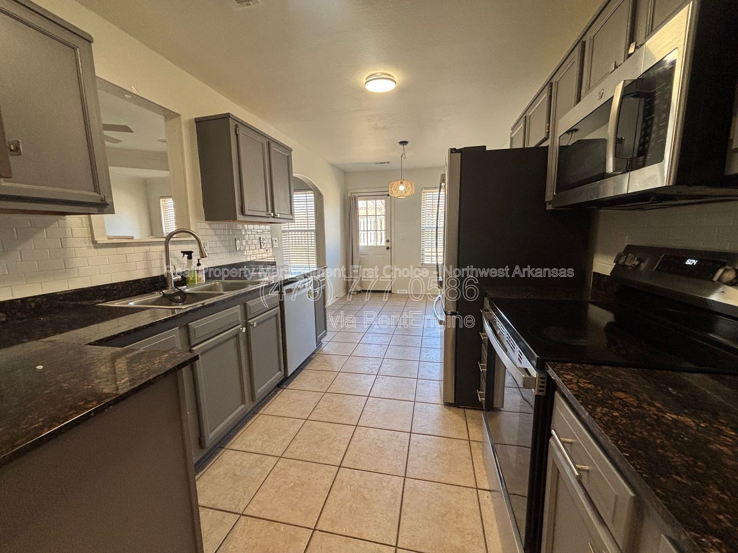 Building Photo - 421 Coopers Wy