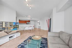 Building Photo - Collins Avenue, Sunny Isles Beach, FL 33160 - 1 BR 1.5 BA condo