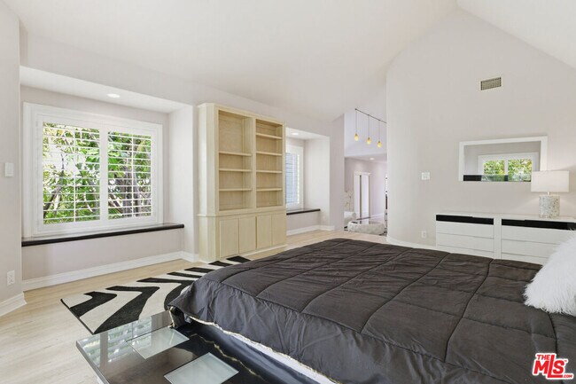 Building Photo - 24366 La Masina Ct