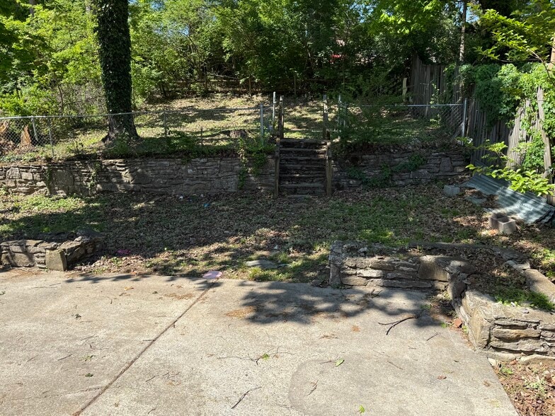 Building Photo - 317 Melvin Jones Dr