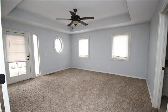 Building Photo - Available June 1st! 3-Bedroom, 2.5-Bathroom Home in Rupple Row