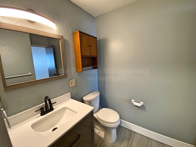 Building Photo - 7335 E Quincy Ave