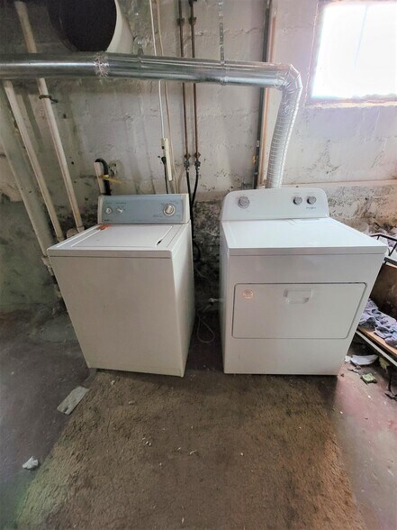 Building Photo - 31 Electric Ave