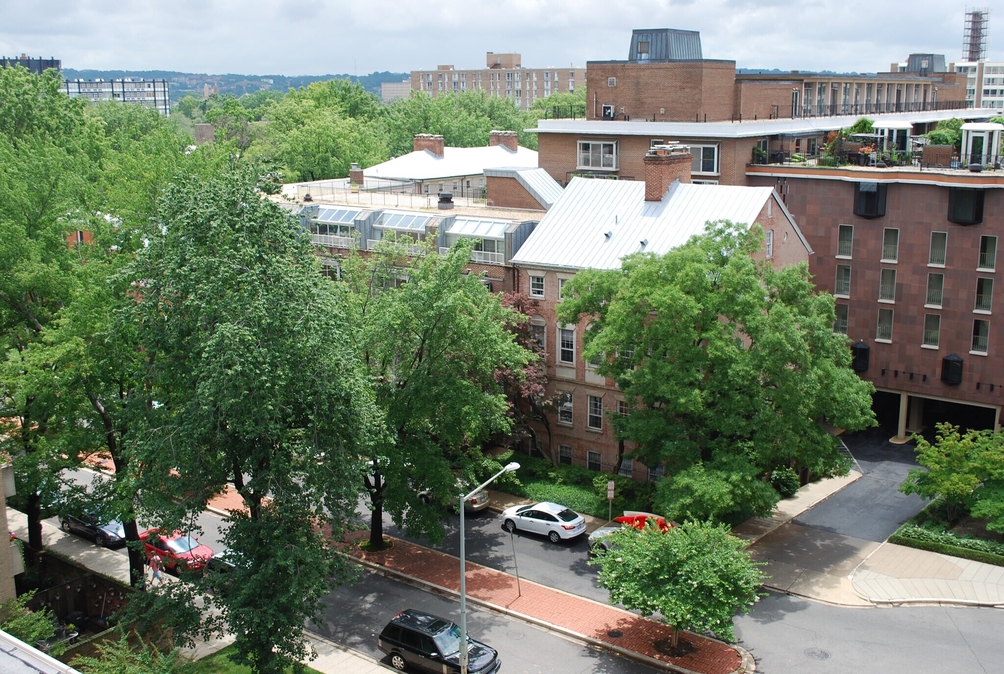 Balcony View - 429 N St SW