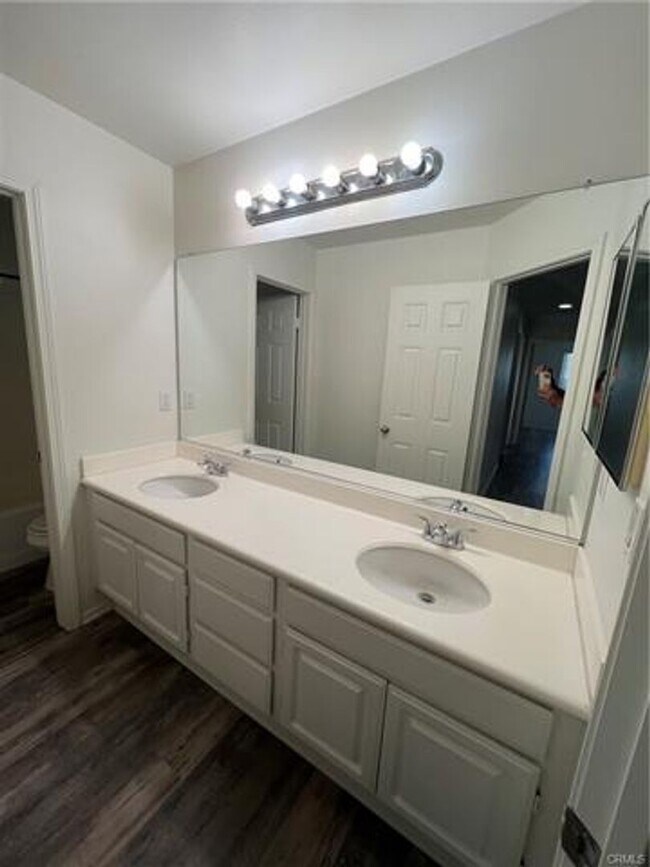 Building Photo - Beautiful Menifee Home Near Menifee Lakes Golf Course!