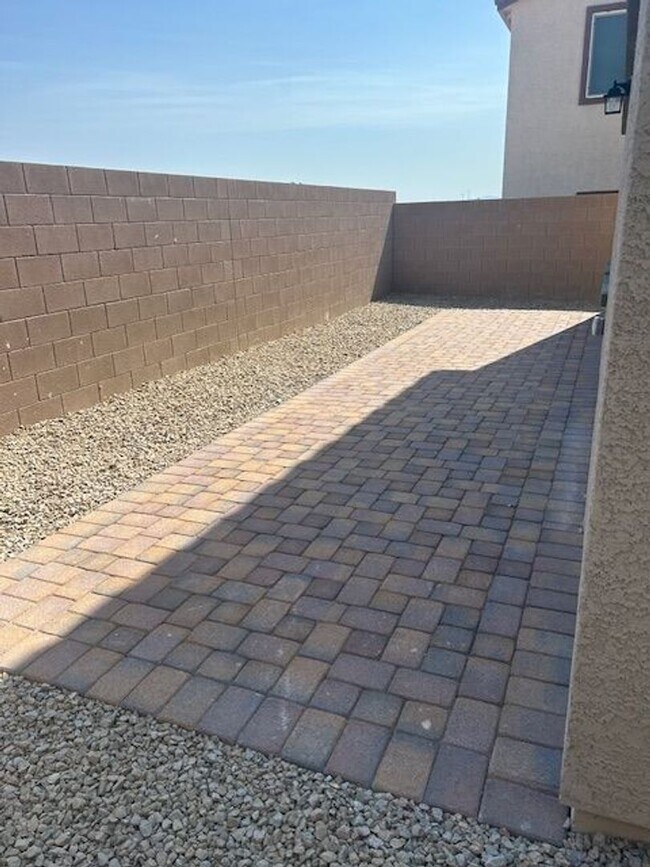 Building Photo - Brand New home In North Las Vegas