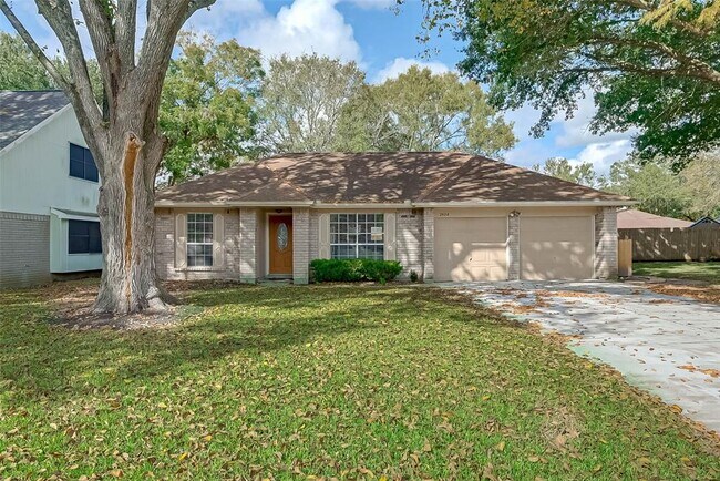 Building Photo - 2928 Laurelridge Dr