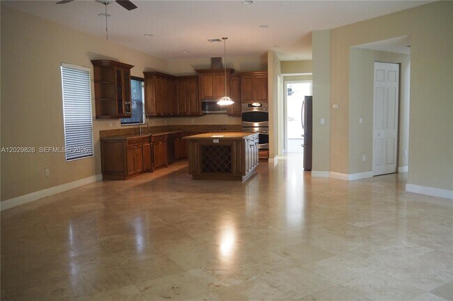 Building Photo - 2750 Jockey Cir