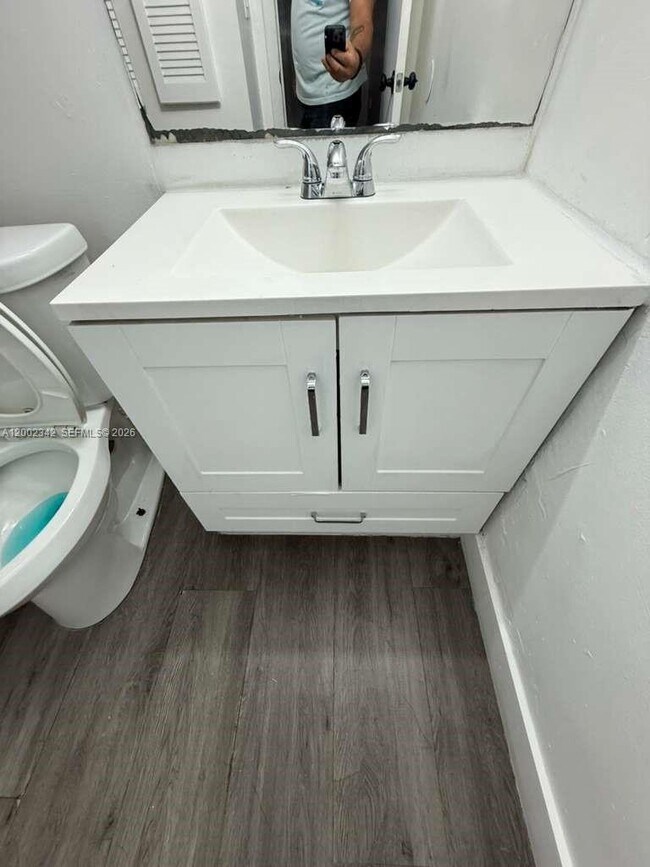 Building Photo - 11905 NE 2nd Ave