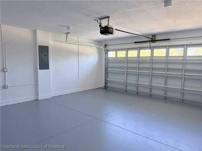 Building Photo - 115 Fire Island Ave NE