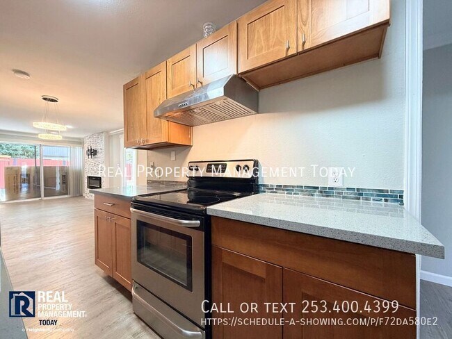 Building Photo - 1111 SW 148th St