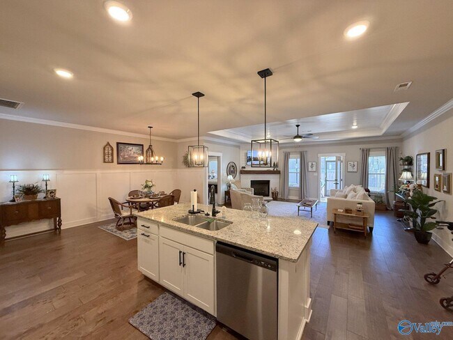 Building Photo - 445 Legend Oak Way SW