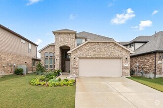 Building Photo - 1504 Longspur Dr