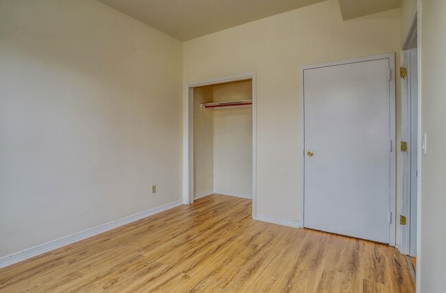 Building Photo - 618 Washington St