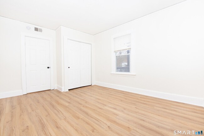 Building Photo - 110 Beaver St