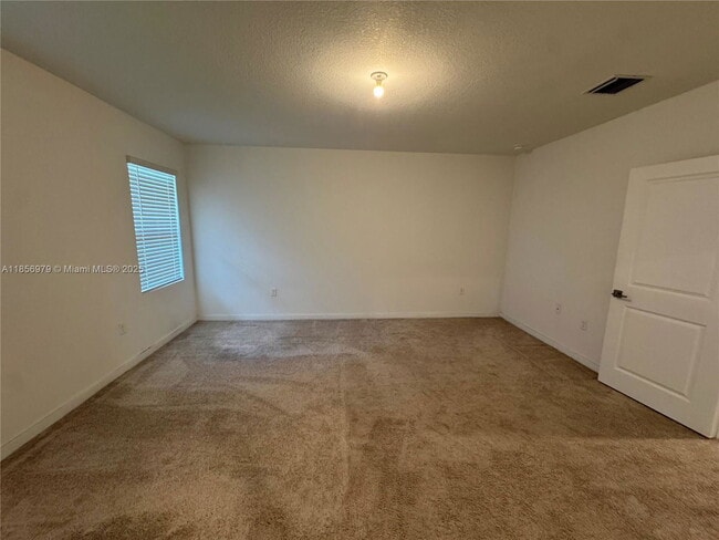 Building Photo - 1780 SE 9th Ave