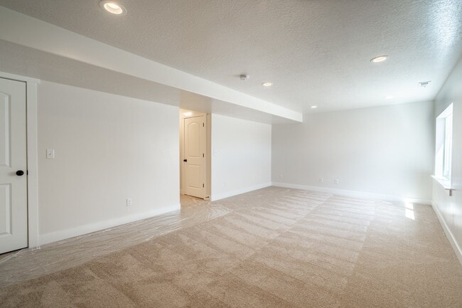 Building Photo - 4148 W 1960 N