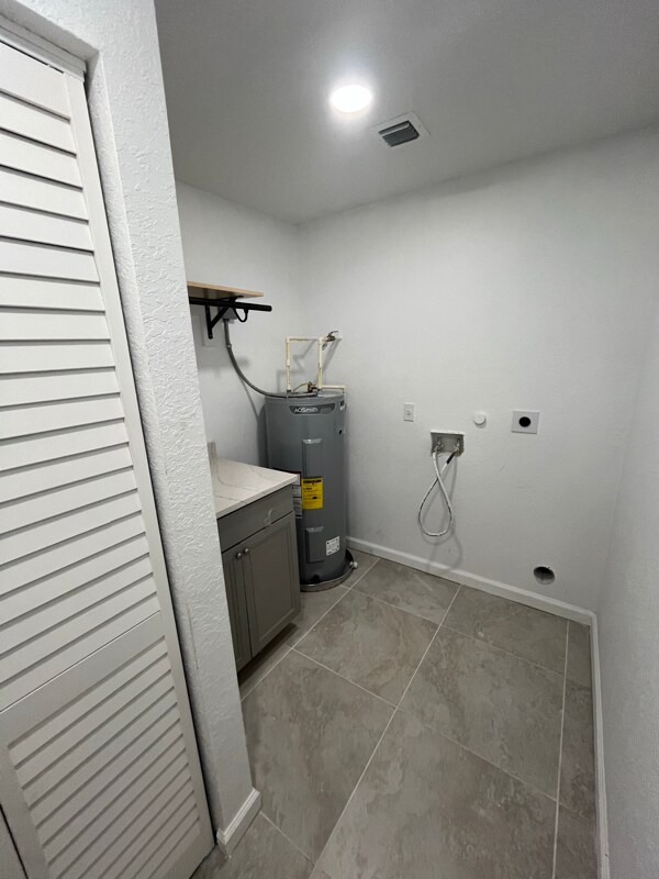 Building Photo - 957 Lewis Dr