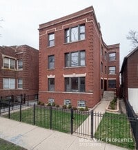Building Photo - 1312 West Argyle-3