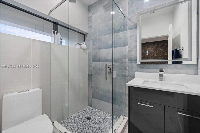 Building Photo - 17900 SW 149th Ave