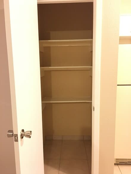 Building Photo - 312 Gastel Cir