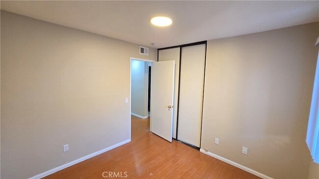 Building Photo - 1309 Cascade Ave