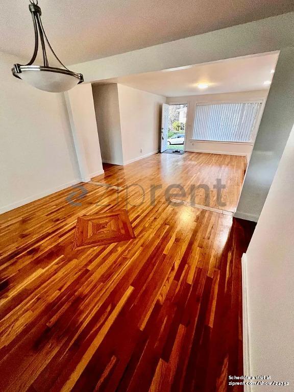 Building Photo - 16719 NE 20th St