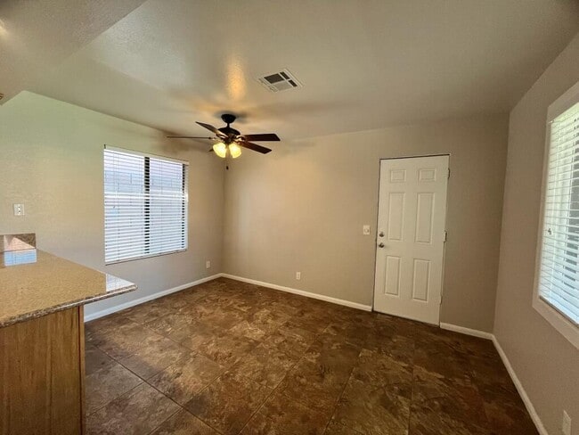 Building Photo - 51780-51780 Avenida Diaz