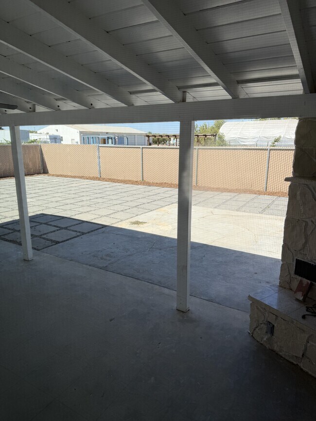 Building Photo - 7401 Yosemite Blvd