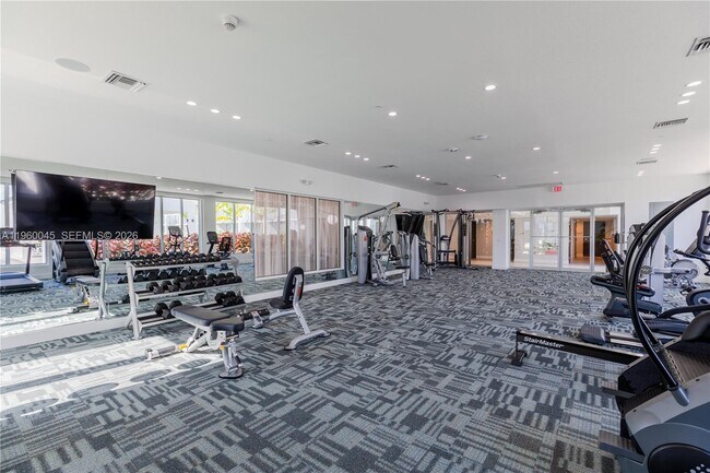 Building Photo - 1950 W 49th St