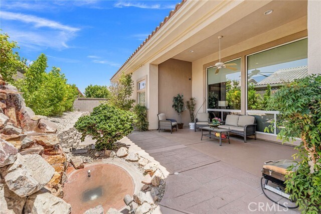 Building Photo - 78652 Alliance Way