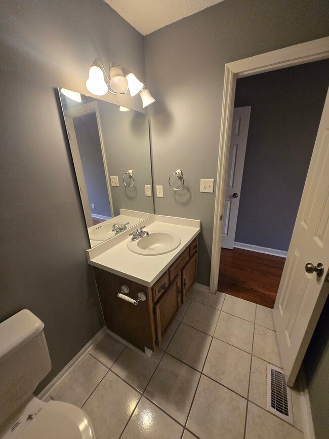 Building Photo - 8610 Haw River Rd