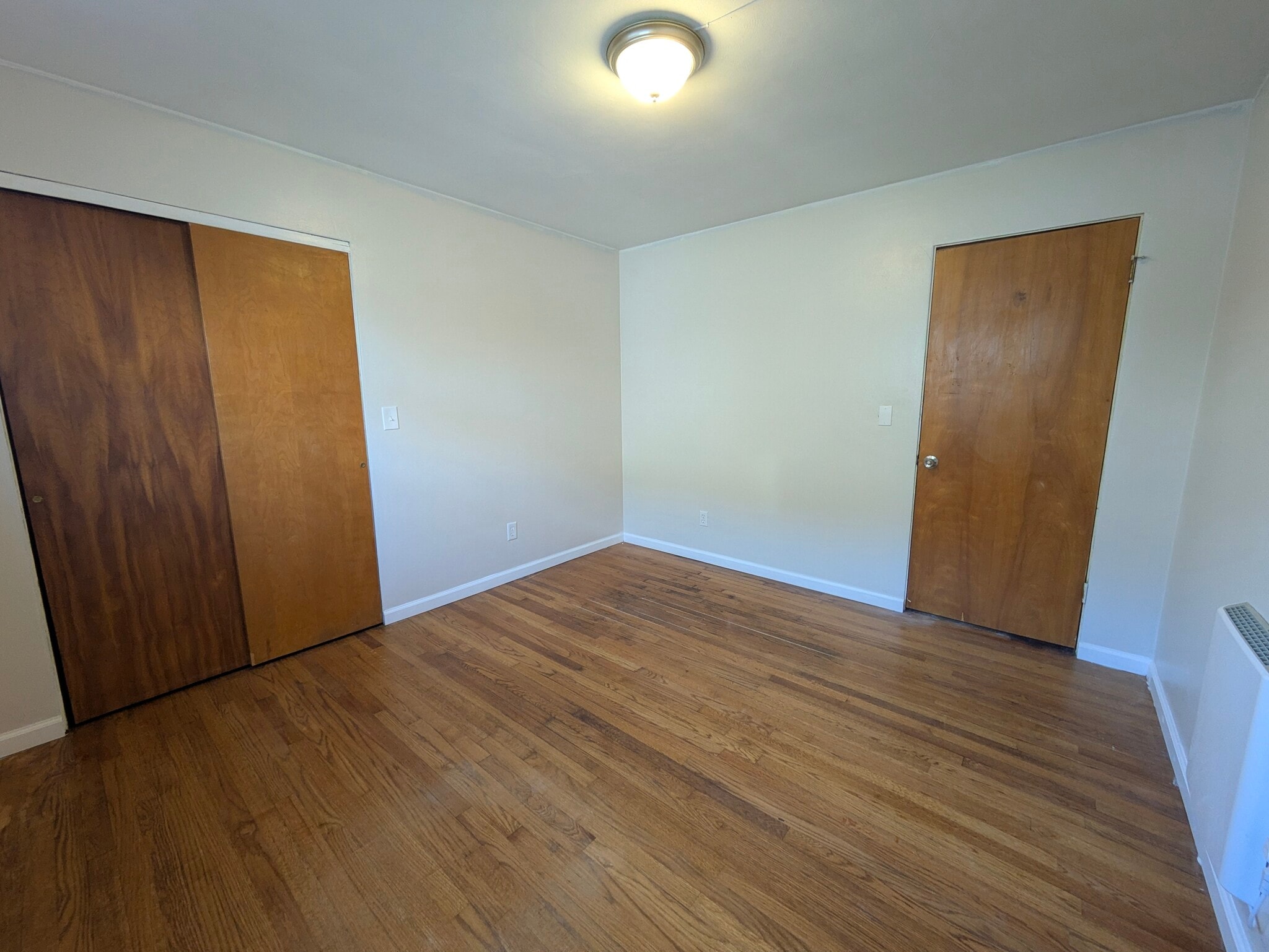 Building Photo - 617 June St