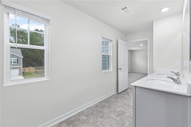 Building Photo - 5370 Swan Ln
