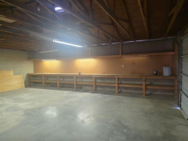 Building Photo - Fully Remodeled 2 bed/2 bath on 2 lots and Huge detached Garage!