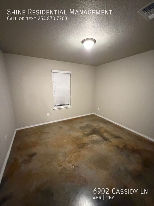 Building Photo - 6902 Cassidy Ln